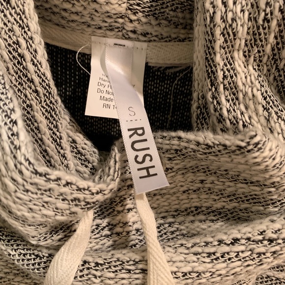 Knitted ldrawstring Turtleneck long sleeve top - Picture 3 of 3